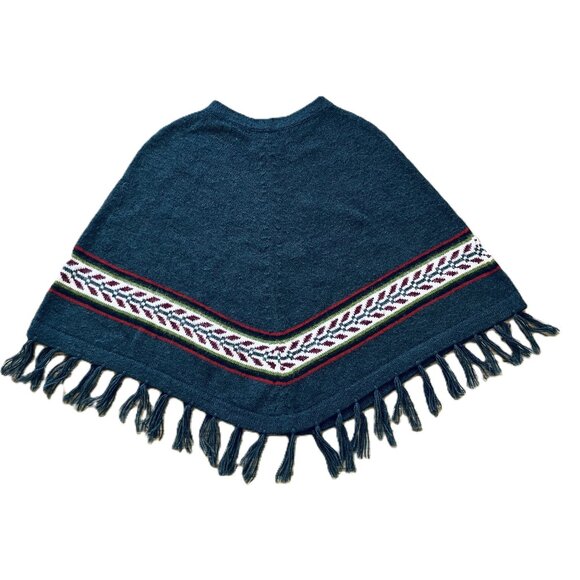 Alpaca Connection Knit Poncho Fringed Grey with Pattern Border Made in Peru - Picture 6 of 7